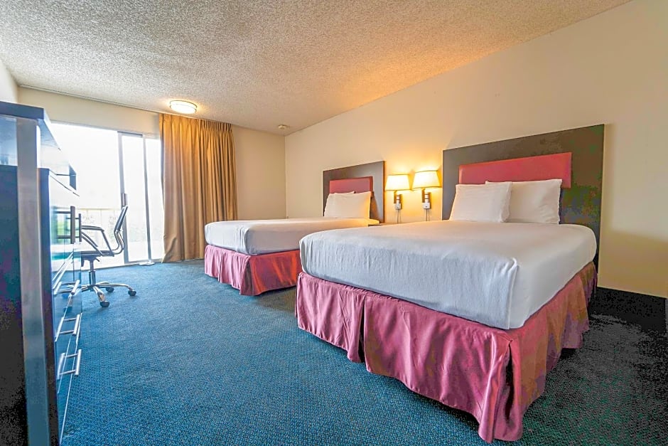 Royal Plaza Inn