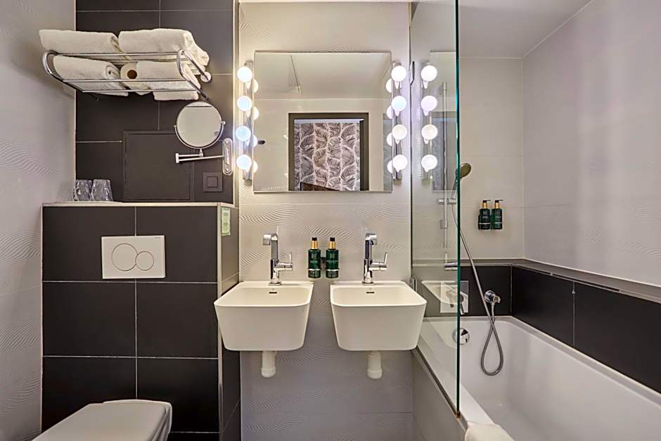 Hôtel La Parizienne - Proche Montparnasse