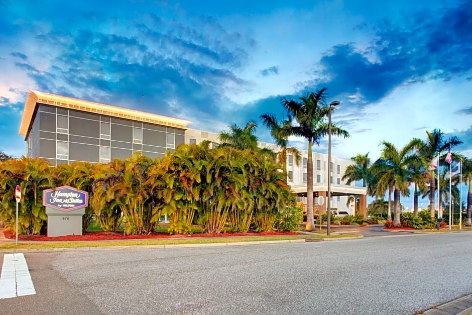 Hampton Inn By Hilton & Suites Sarasota/Bradenton-Airport