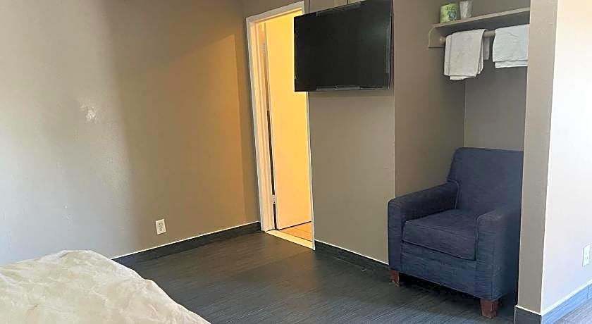 Pomona Inn Motel