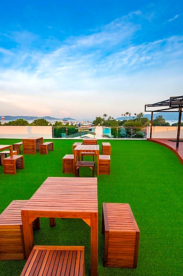 Phuket Marine Poshtel