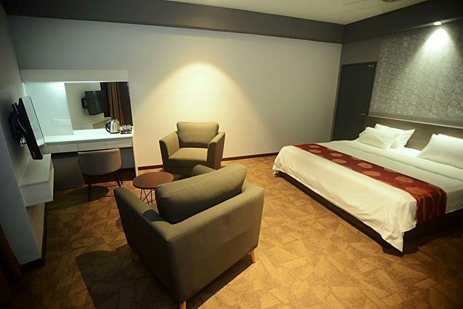 STAR-WELL HOTEL