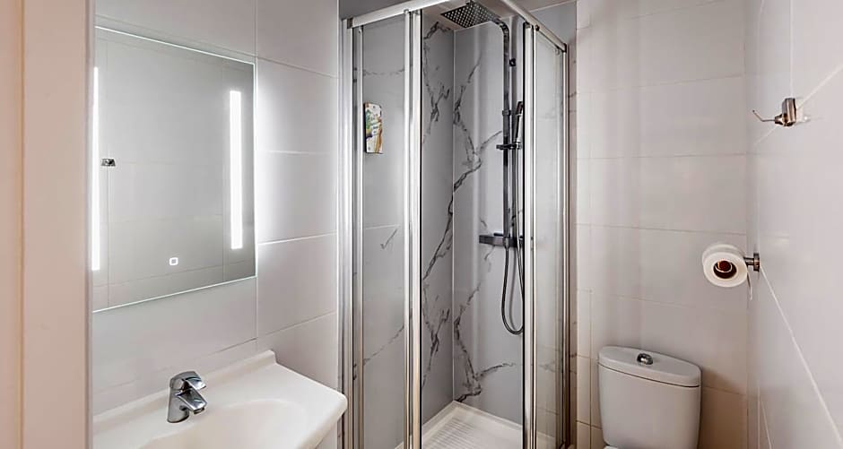 Sure Hotel by Best Western Nimes Est