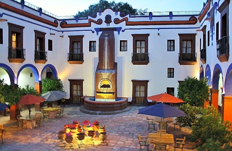 Meson De La Merced Hotel & Suites