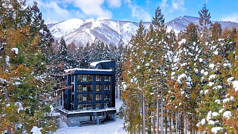 Photo 1 of 38 of Hakuba Platinum