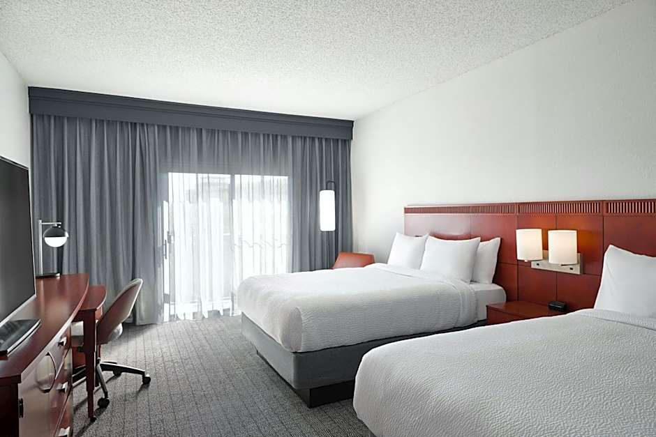 Courtyard by Marriott St. Louis Creve Coeur