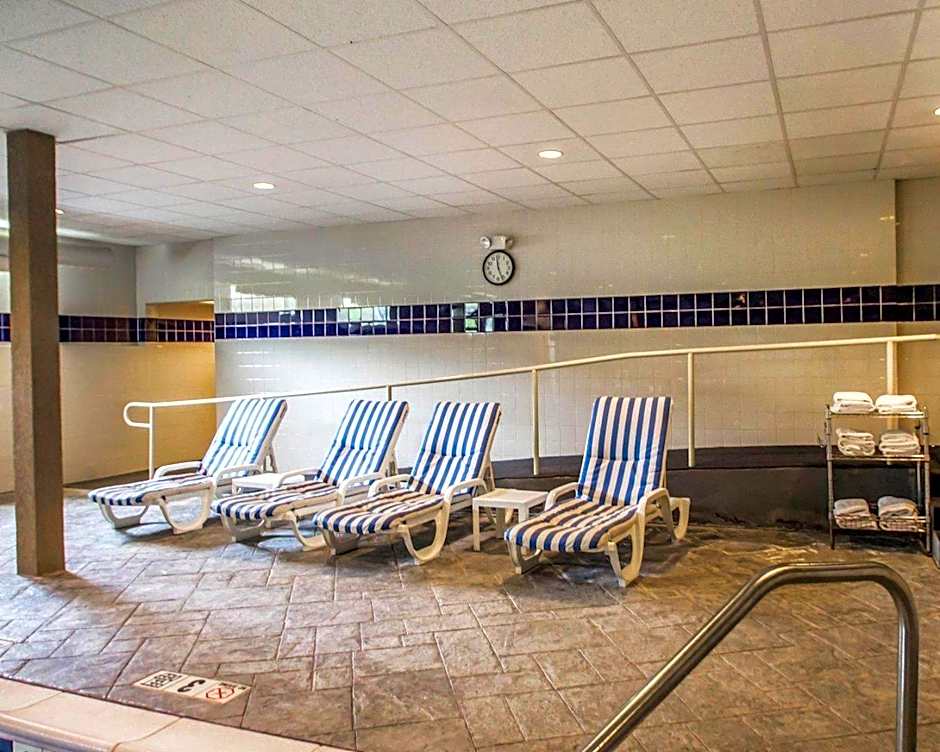 Sleep Inn & Suites Niantic North