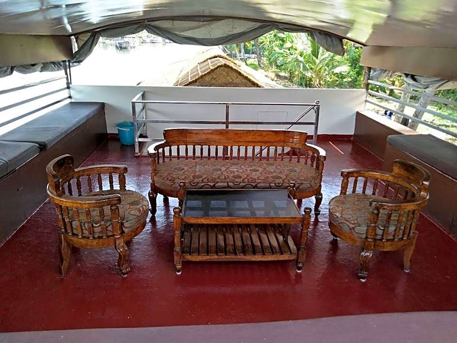Vaishnav Houseboat