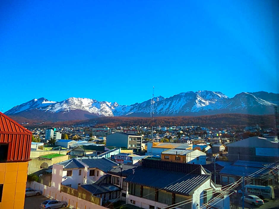 MIL810 Ushuaia Hotel