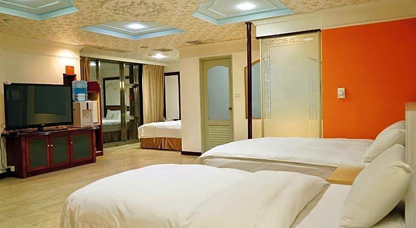 Enjoy Square Hotel