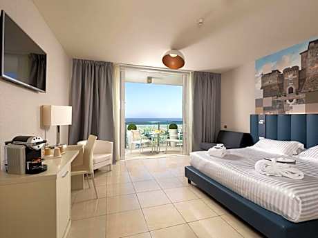 Privilege Room with 1 Double Bed and 1 Single Bed, Sea Front