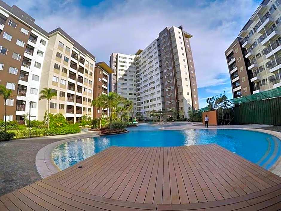 AVIDA ATRIA T2- B, near S&R and SM city by Denice