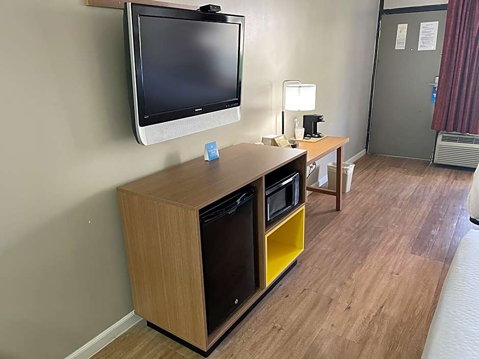 Days Inn by Wyndham Valdosta/Near Valdosta Mall