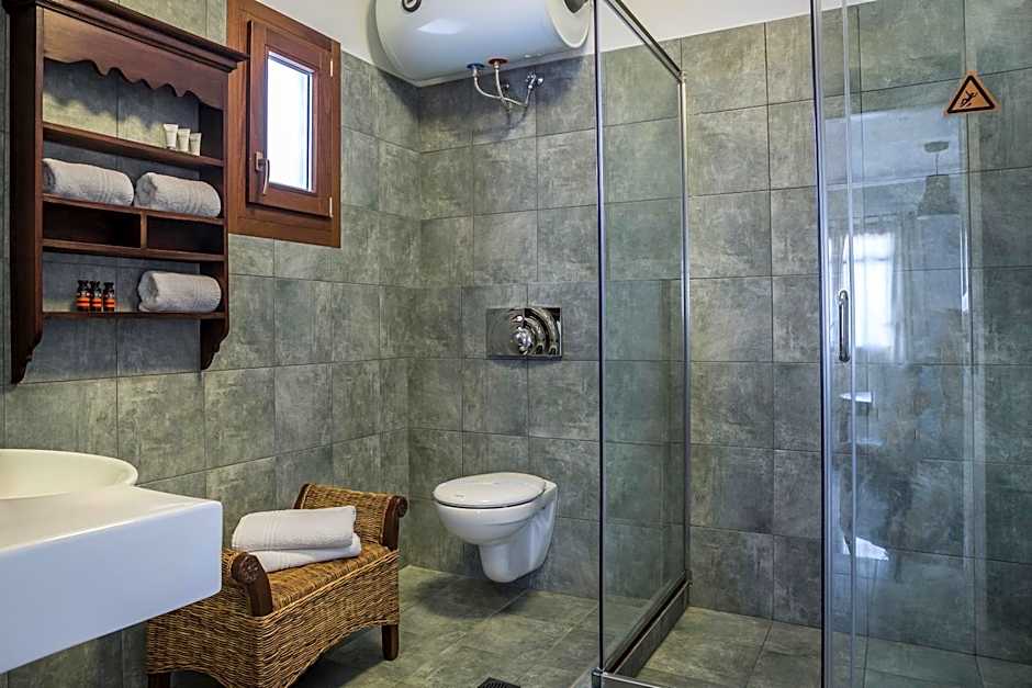 Balhambra Suites - Adults Only