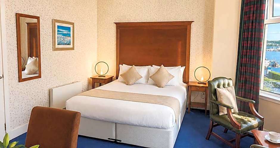 Photo 1 of 4 of Superior 1 King Bed, Bay View