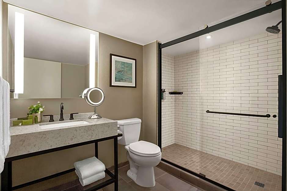 Hotel Alba Tampa, Tapestry Collection By Hilton