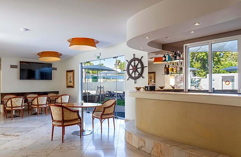 Lagoa Hotel