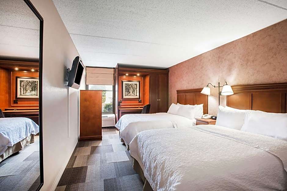 Hampton Inn By Hilton West Springfield