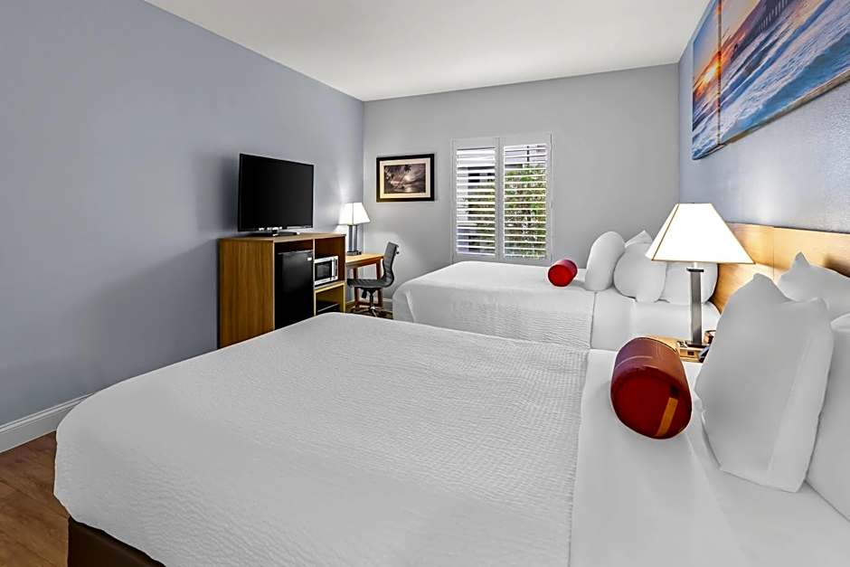 Days Inn & Suites by Wyndham Lakeland