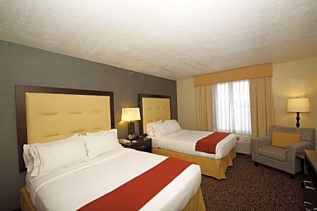 Two Queen Beds