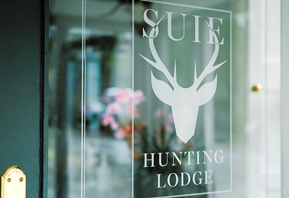 Suie Hunting Lodge