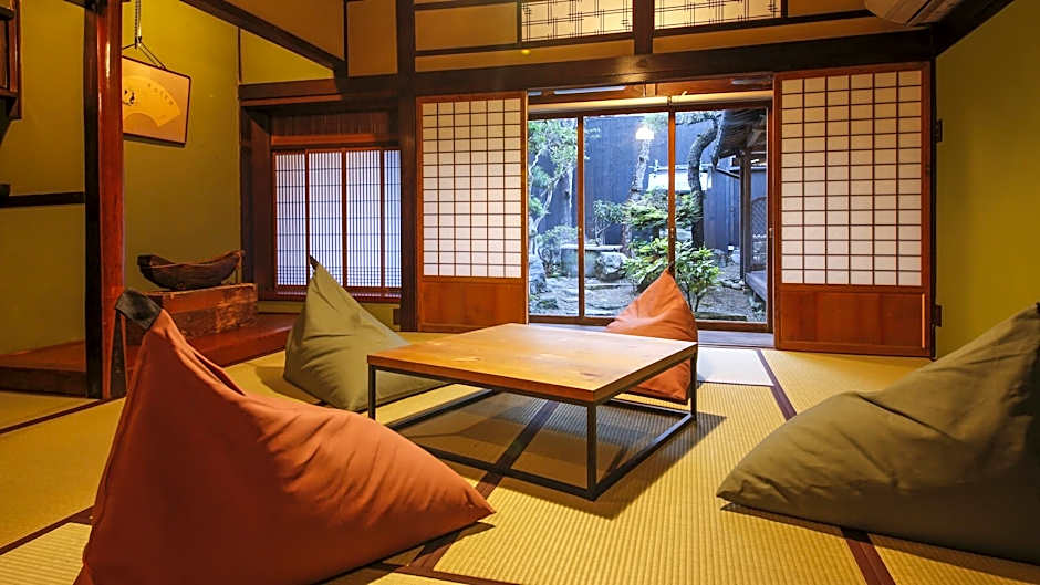 Yamasaki Ryokan Q Nakamonzenya