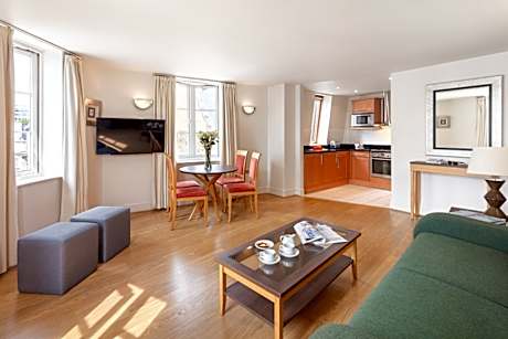 Two bedroom with Sofa Bed