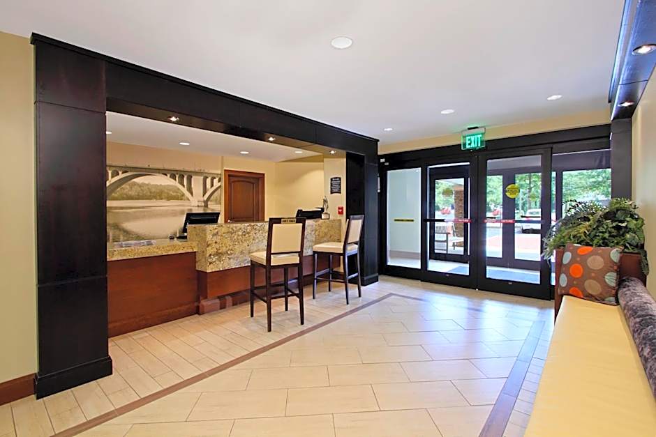 Staybridge Suites Tysons - McLean By IHG