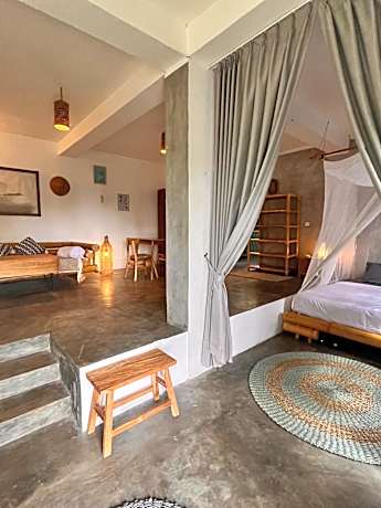 Deluxe One-Bedroom Apartment with Garden View