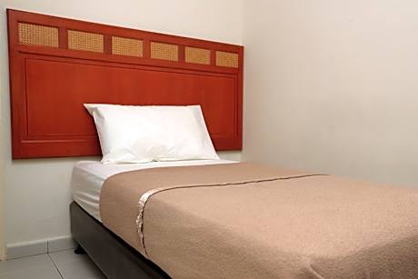 Standard Single Room with Shower