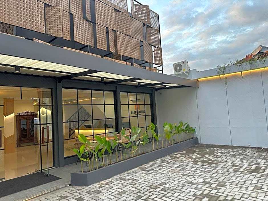 Masri Living by Daphna Management