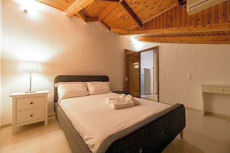 Two-Bedroom Apartment (4 Adults)