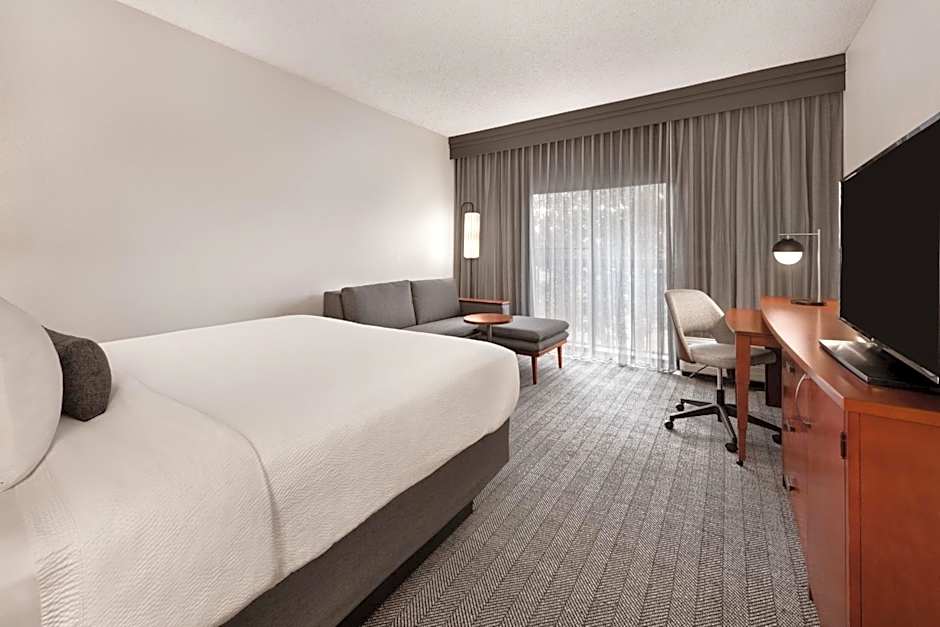 Courtyard by Marriott Memphis Airport