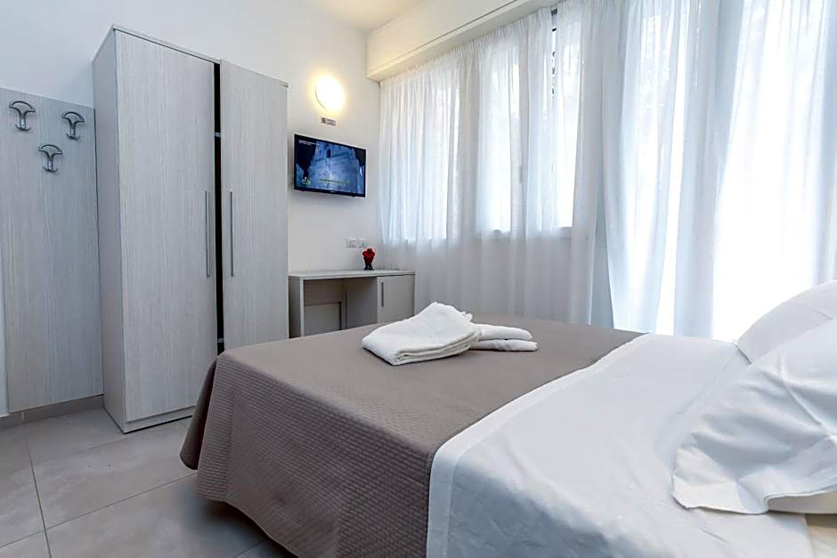 Hotel Tourist Meuble