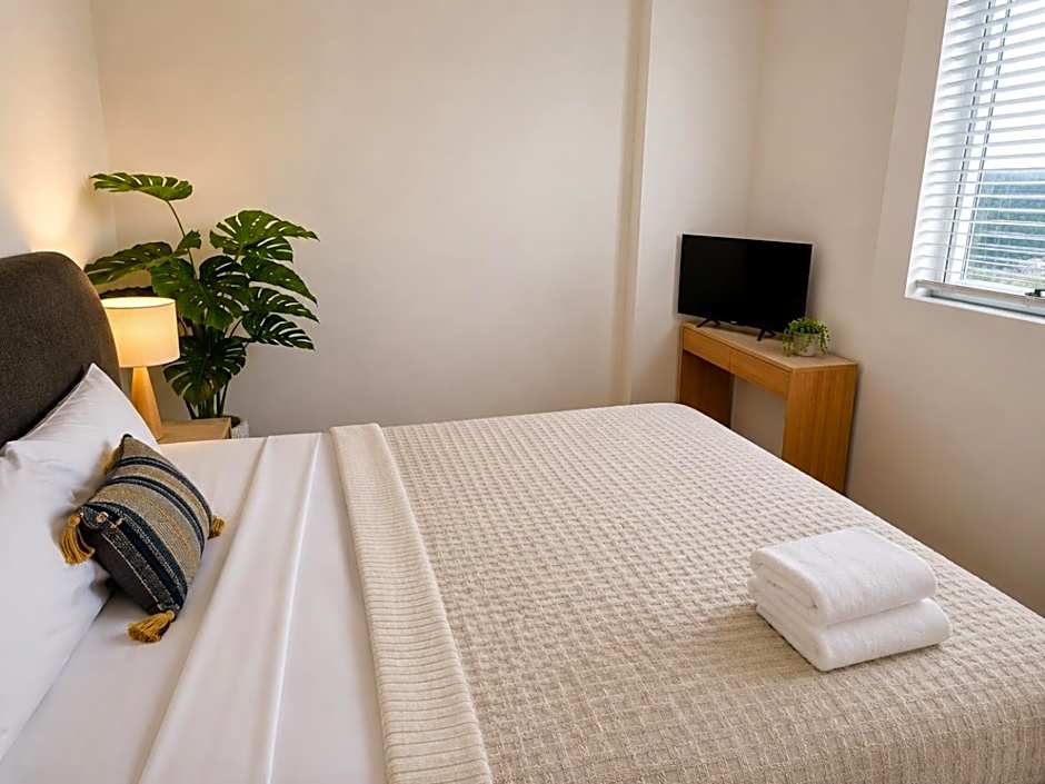 Tradewinds Apartments