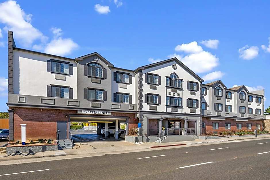 Hotel Skye San Francisco Airport SFO FREE SHUTTLE!