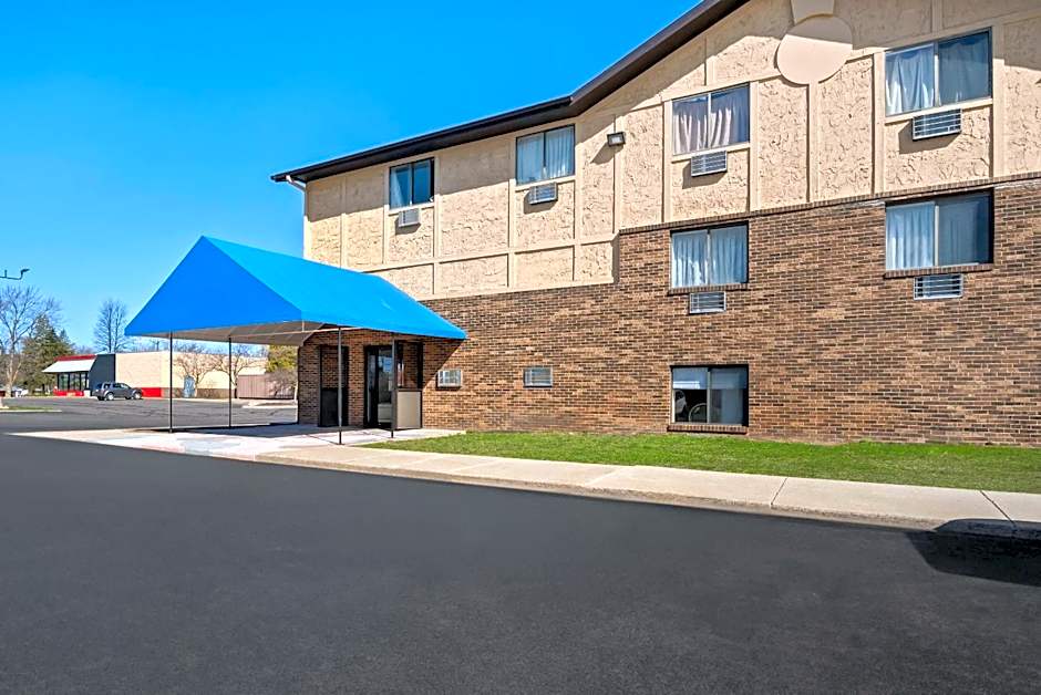 Econo Lodge Inn & Suites Auburn