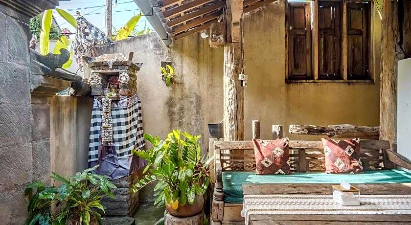 TwoSpaces Living at Wave And Chill House, Canggu