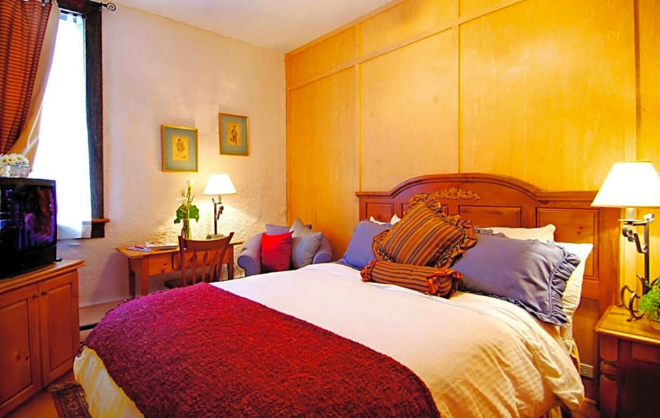 Photo 1 of 5 of Standard 1 Queen Bed