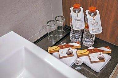 Deluxe Twin Room Only - Smoking