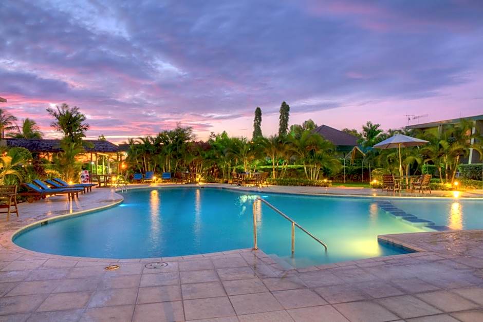 Tanoa Waterfront Hotel