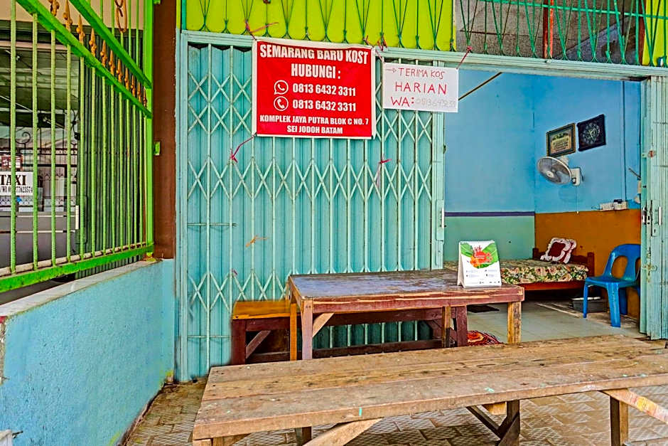 Hotel O Homestay Semarang Baru SyariahNearNagoya Hill Shopping Mall