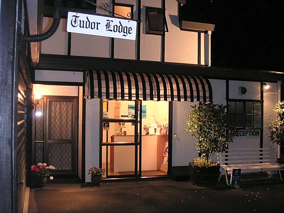 Tudor Lodge Motel