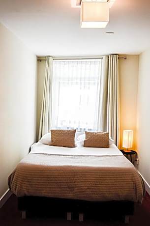 Superior Double or Twin Room with Canal View and Private Bathroom