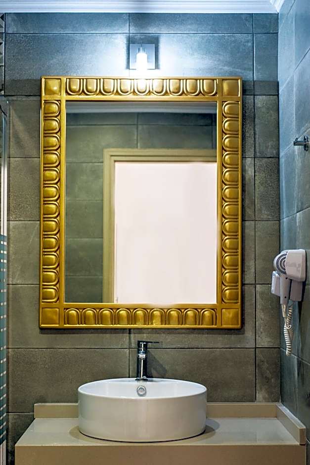 Stefania Studios by Estia