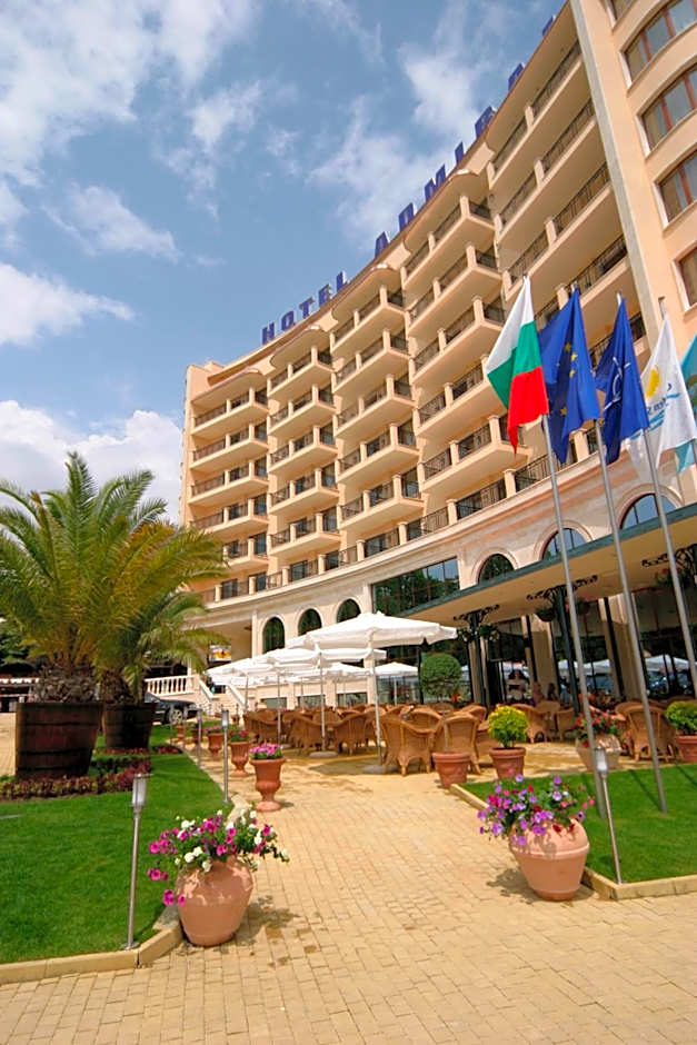 Admiral Hotel - Ultra All Inclusive & Private Beach