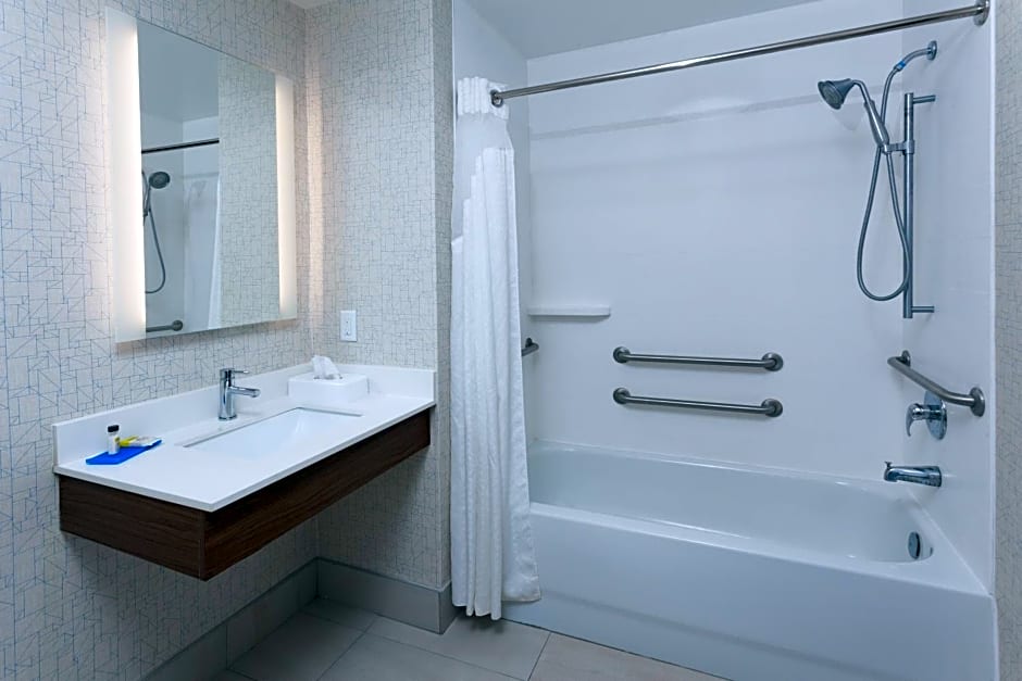 Holiday Inn Express Hotel & Suites Dothan North, an IHG Hotel