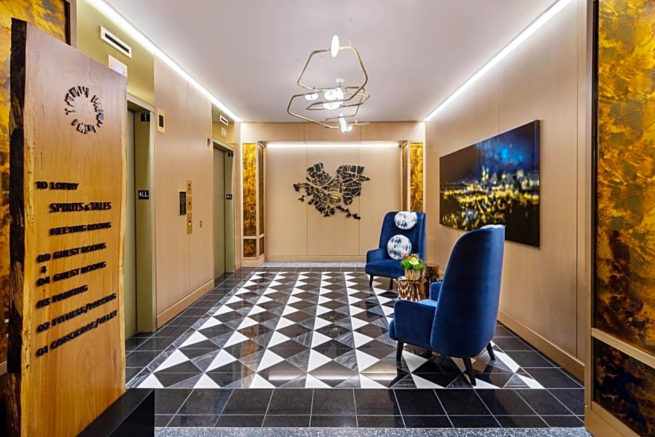 The Oaklander Hotel, Autograph Collection