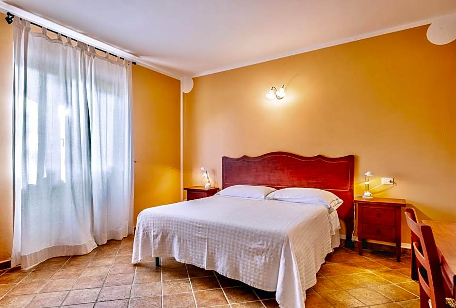 Residence with swimming-pool and thermal pools in Sorano