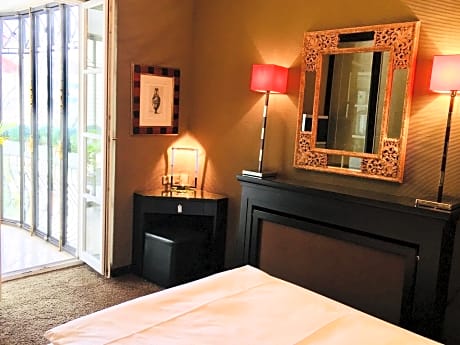 Deluxe Room (1 Double Bed)